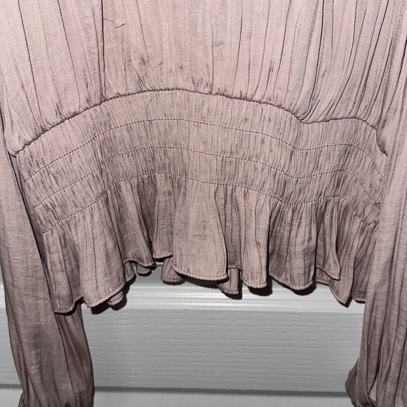 DO+BE Blush Off the Shoulder Blouse - Picture 2 of 4